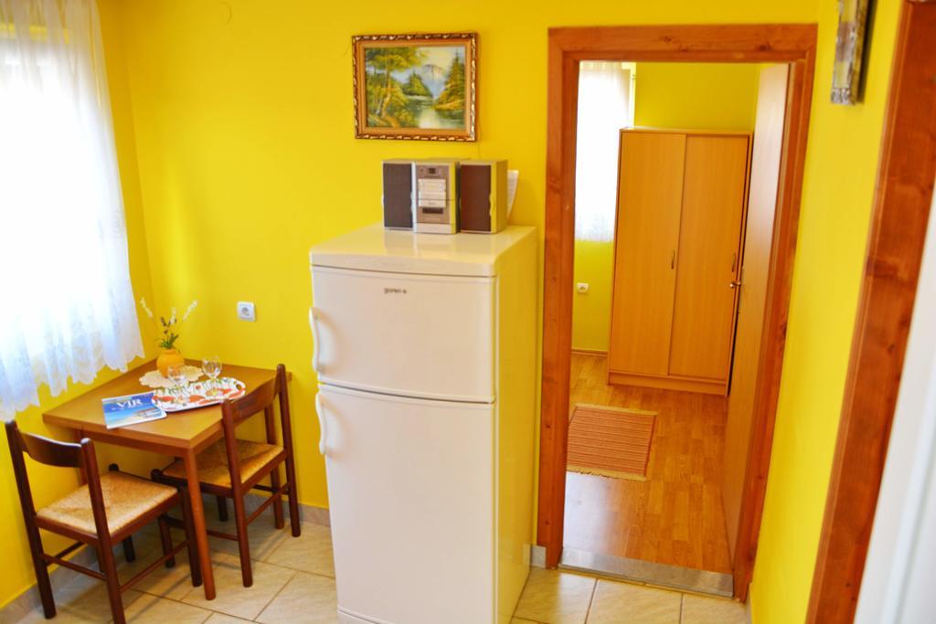 Apartments Sandra Вир Экстерьер фото